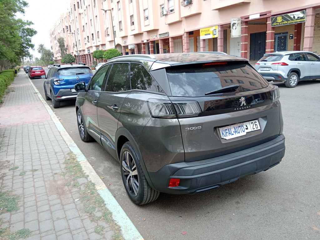 PEUGEOT 3008 2021