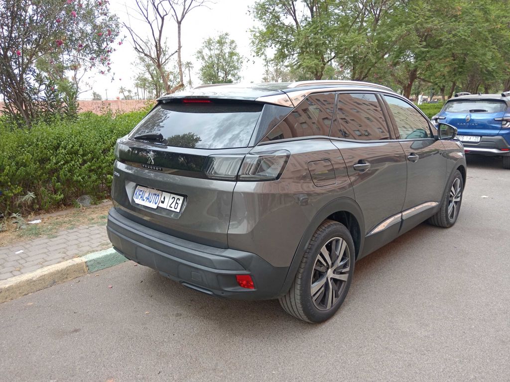 PEUGEOT 3008 2021