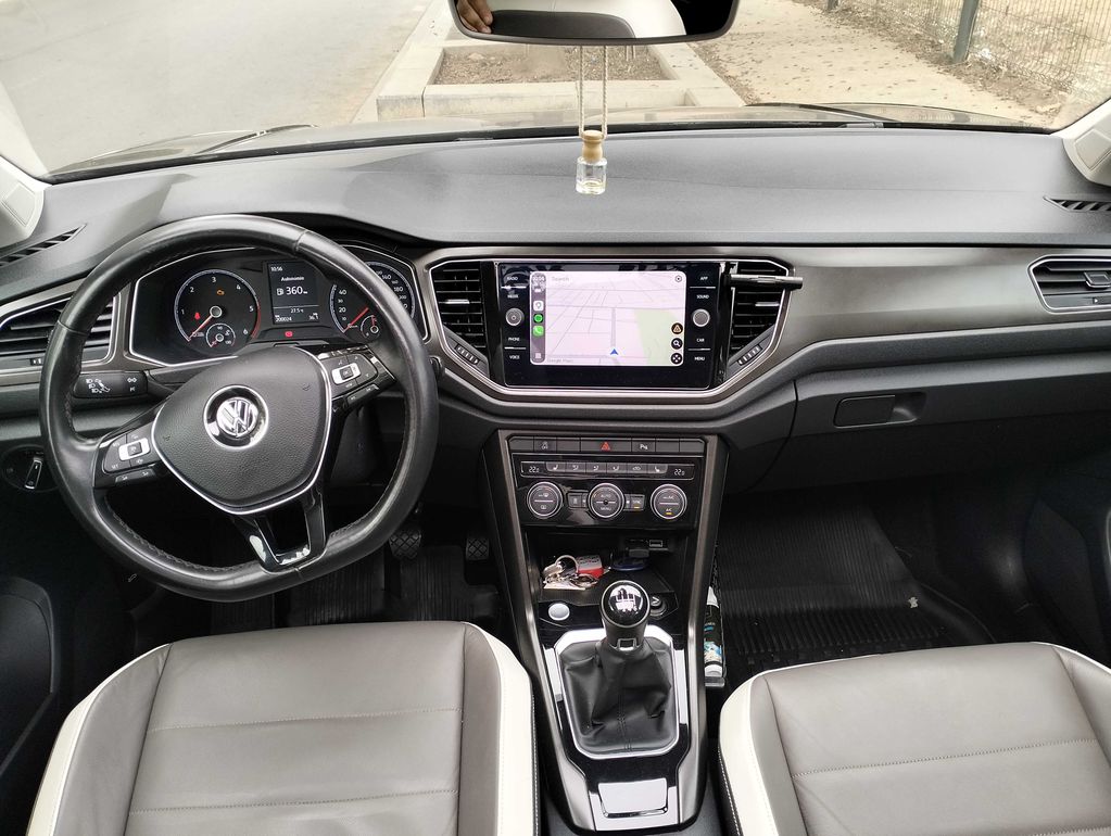 VOLKSWAGEN T-ROC 2019