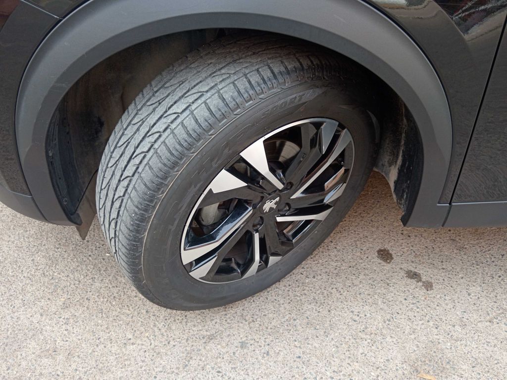 PEUGEOT 2008 2021