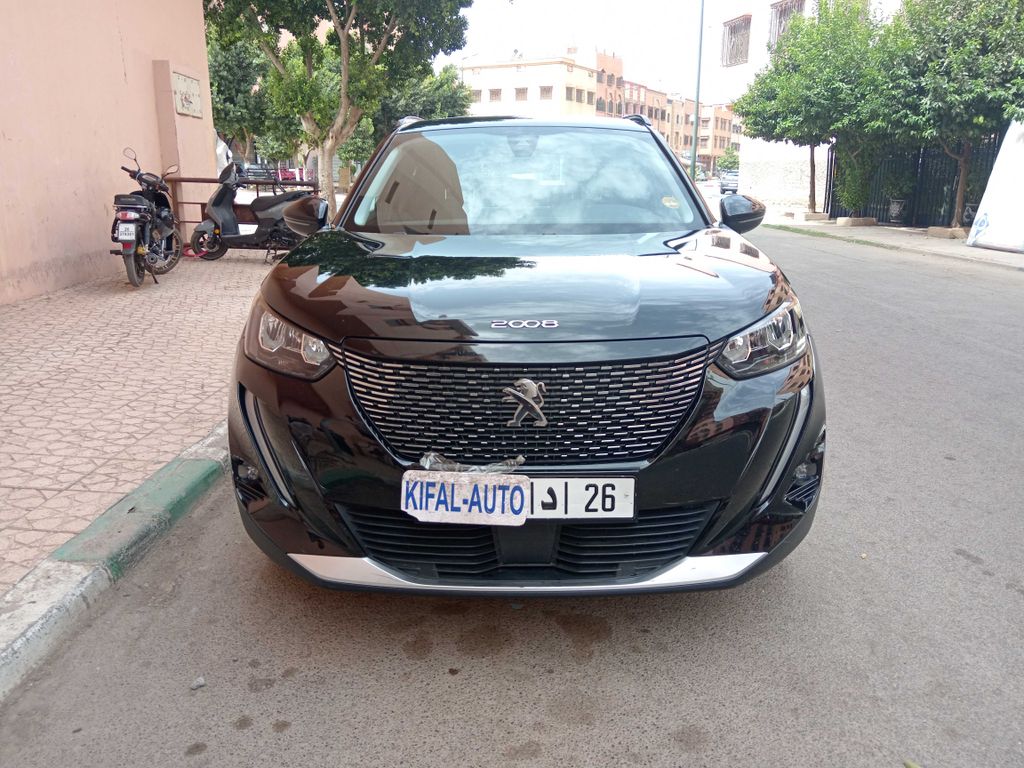 PEUGEOT 2008 2021