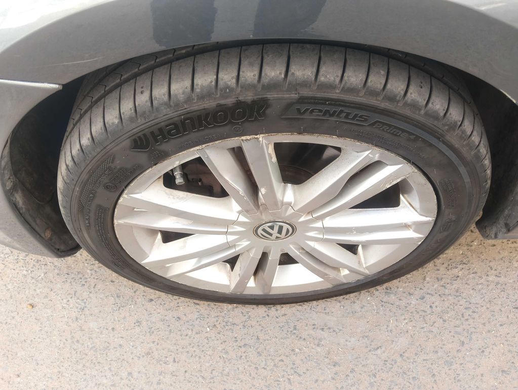 VOLKSWAGEN Golf 2018