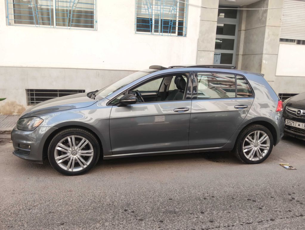 VOLKSWAGEN Golf 2018