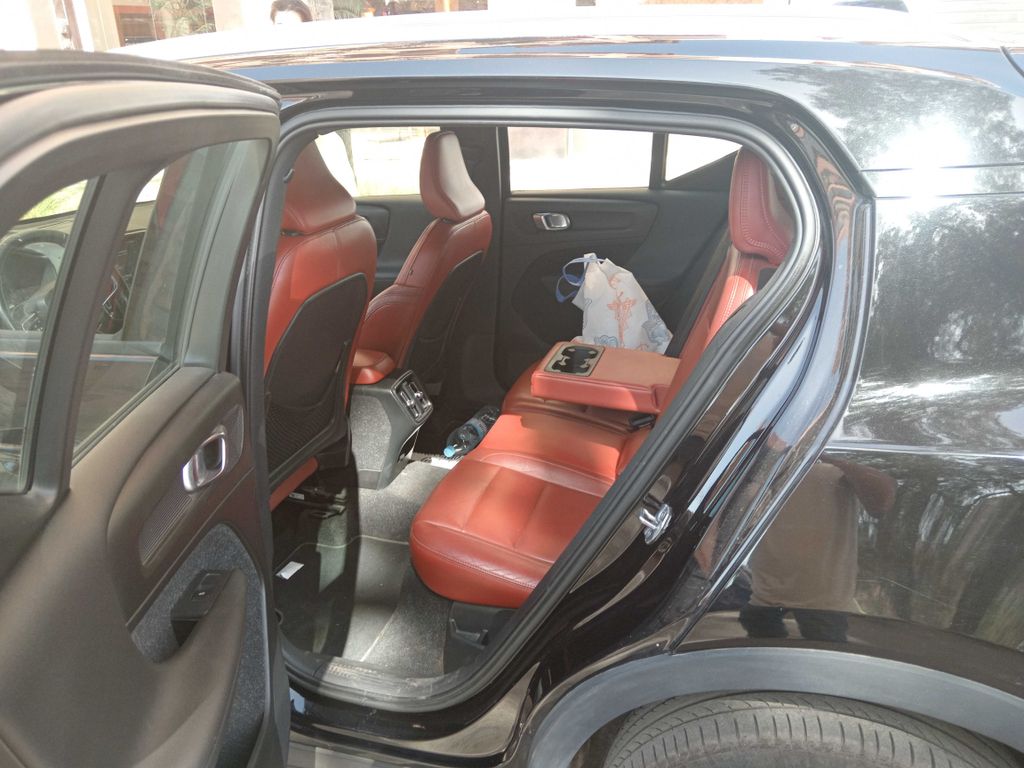 VOLVO XC40 2018