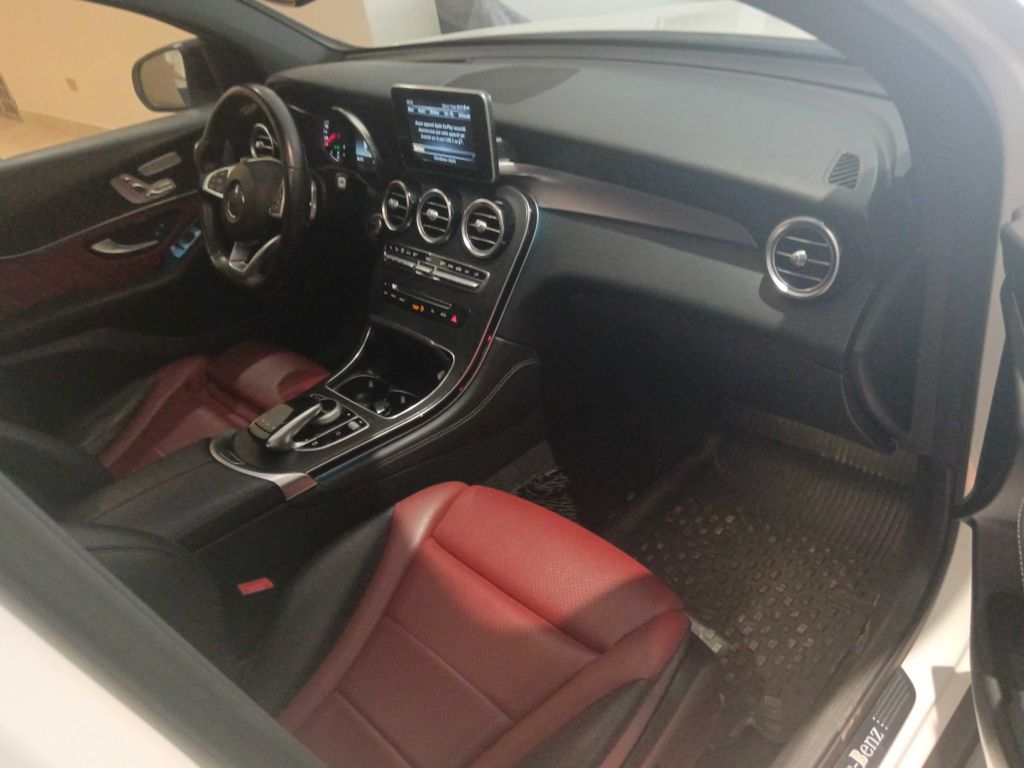 MERCEDES-BENZ GLC Coupé 2019