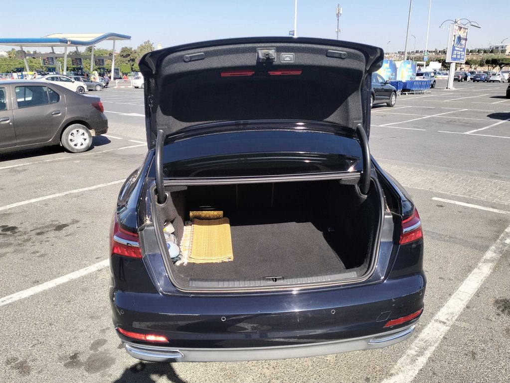 AUDI A6 2021