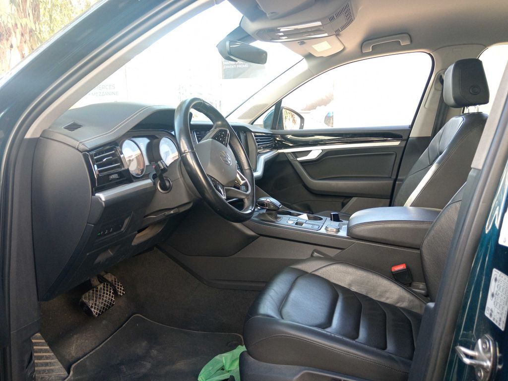 VOLKSWAGEN Touareg 2021