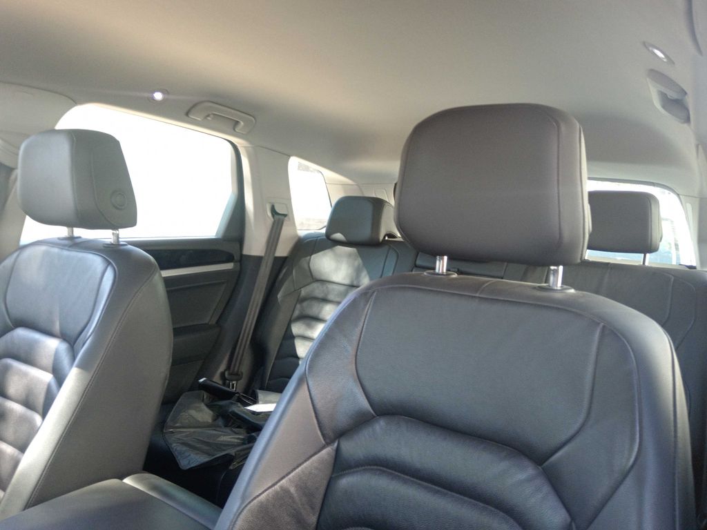 VOLKSWAGEN Touareg 2021