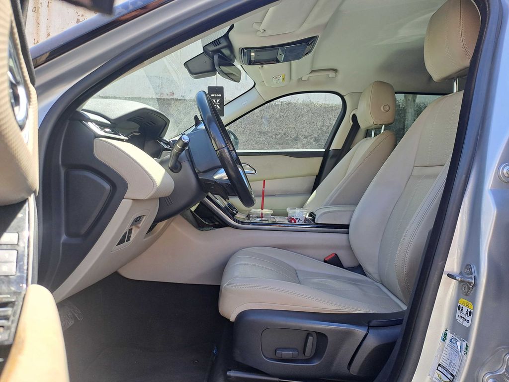 LAND-ROVER Range Rover Velar 2018