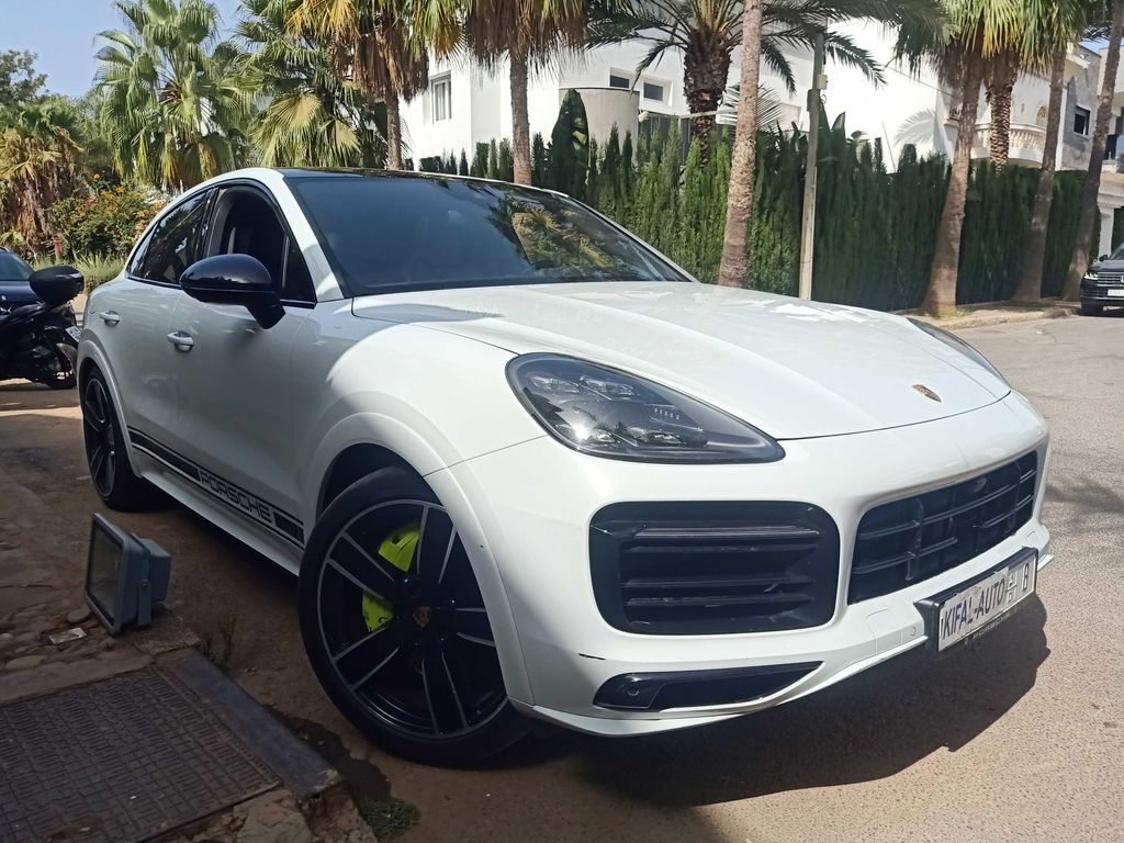 PORSCHE CAYENNE COUPE 2020