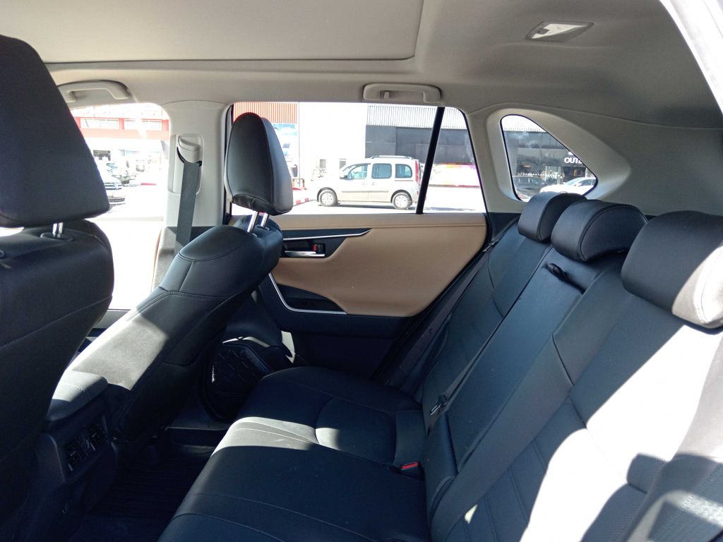 TOYOTA RAV4 2022