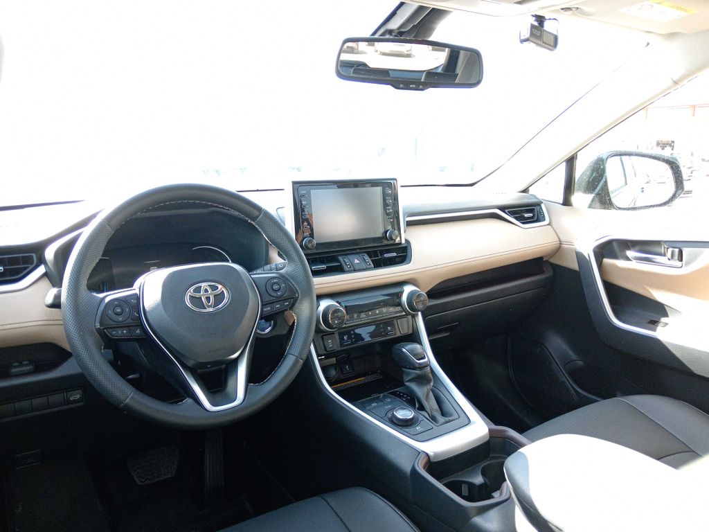 TOYOTA RAV4 2022