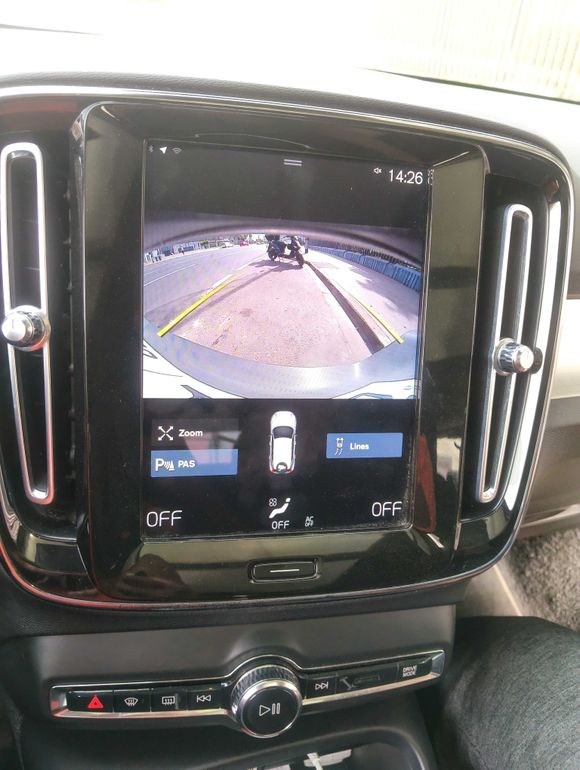 VOLVO XC40 2021