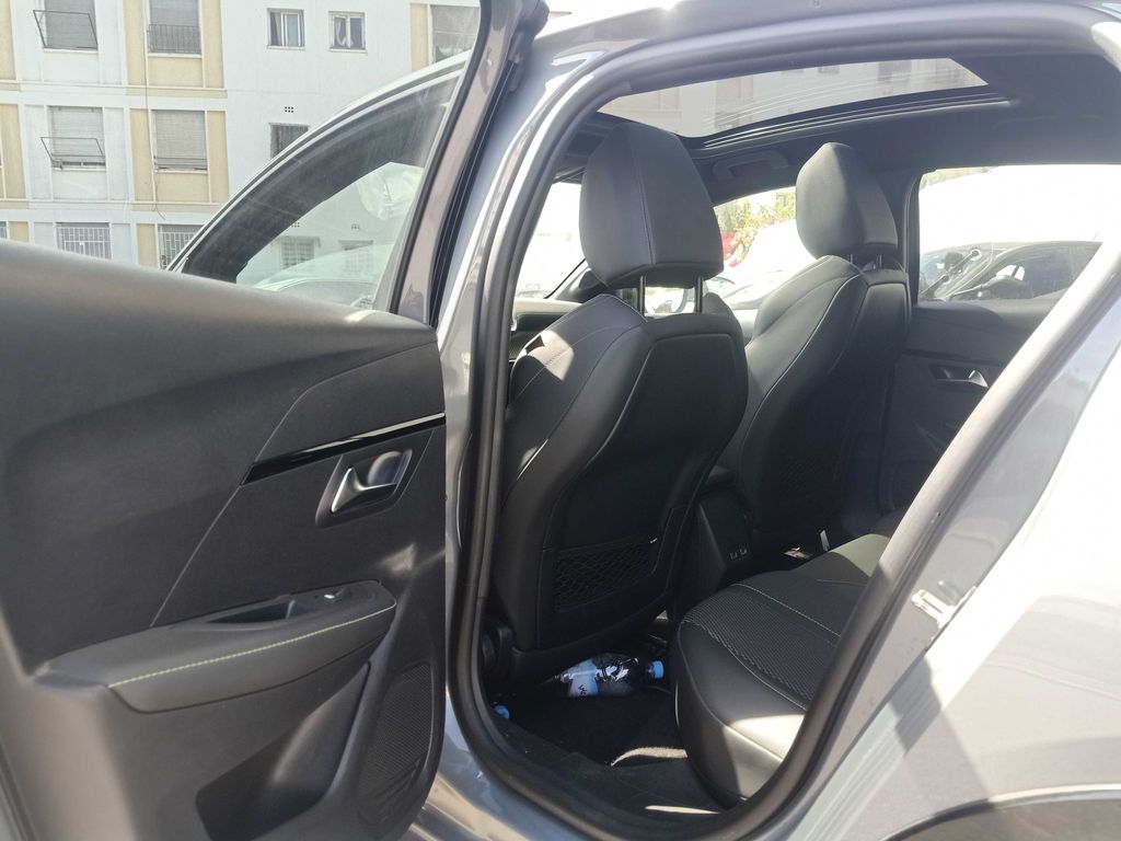 PEUGEOT 208 2025
