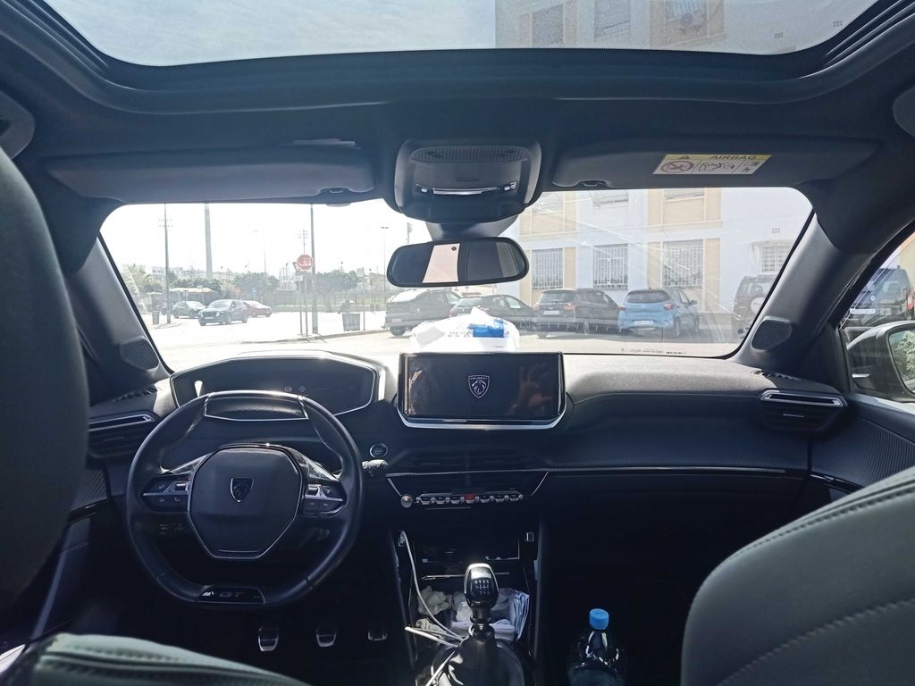 PEUGEOT 208 2025