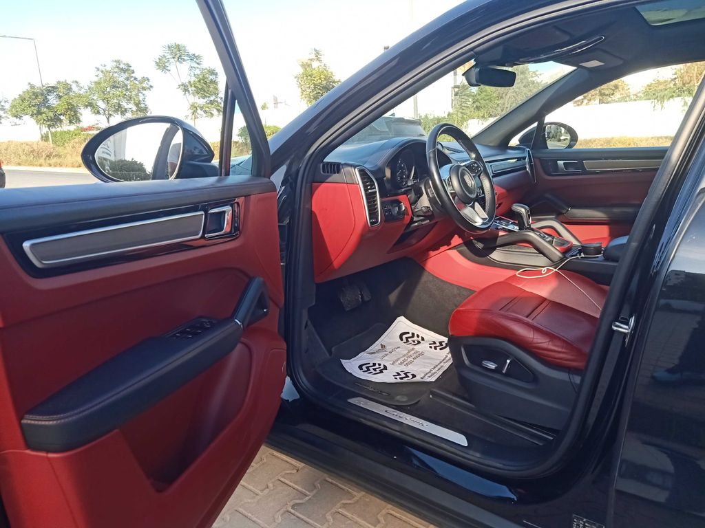 PORSCHE CAYENNE COUPE 2020