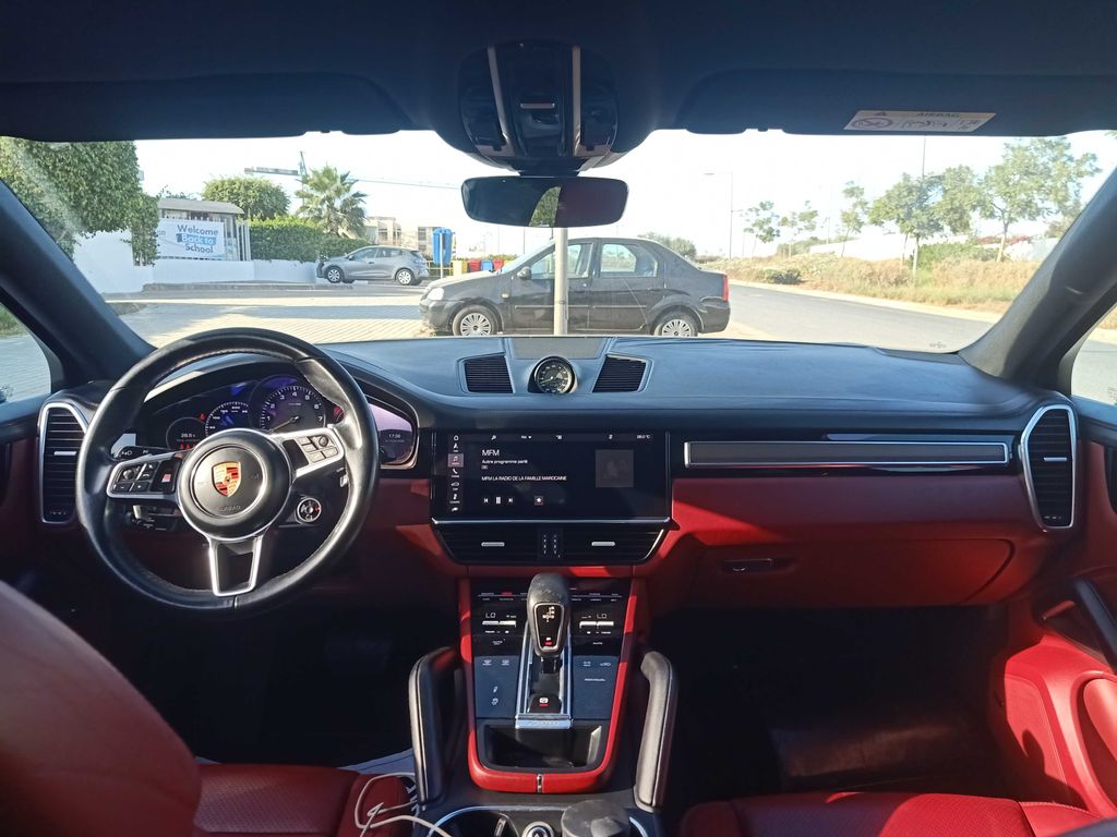 PORSCHE CAYENNE COUPE 2020