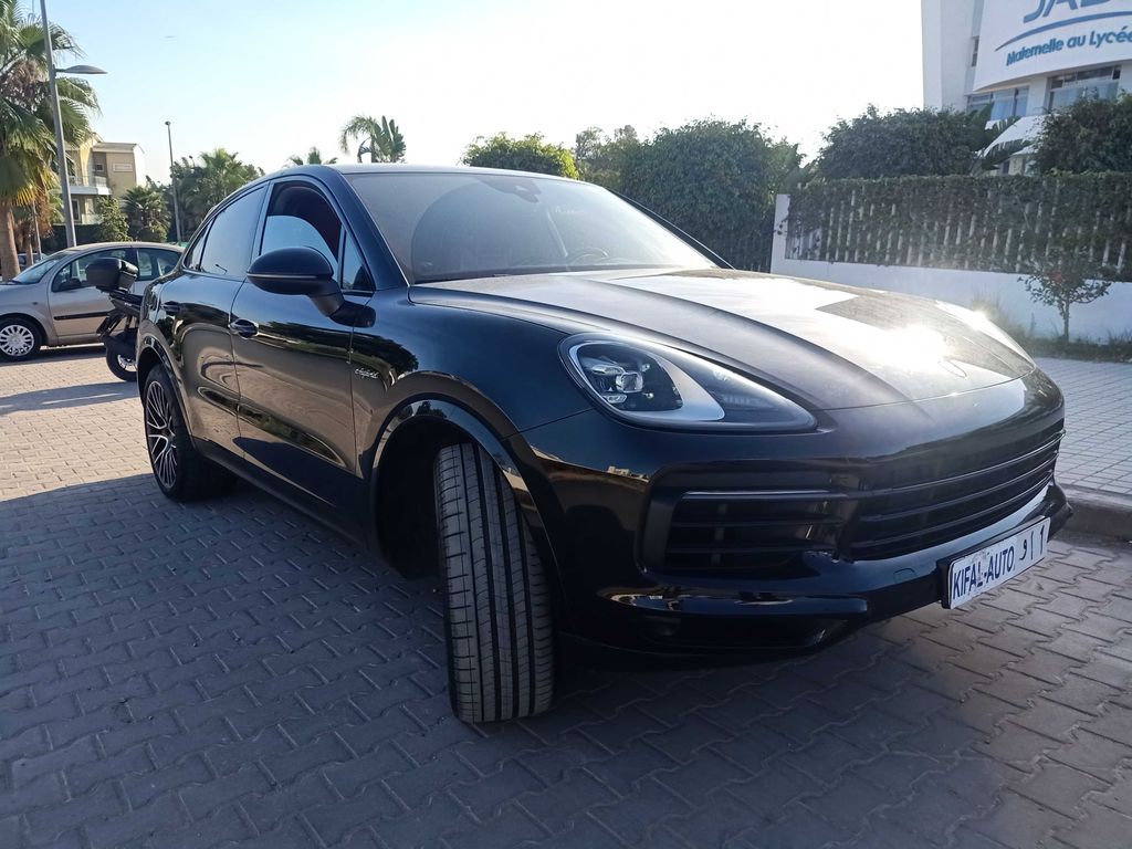 PORSCHE CAYENNE COUPE 2020