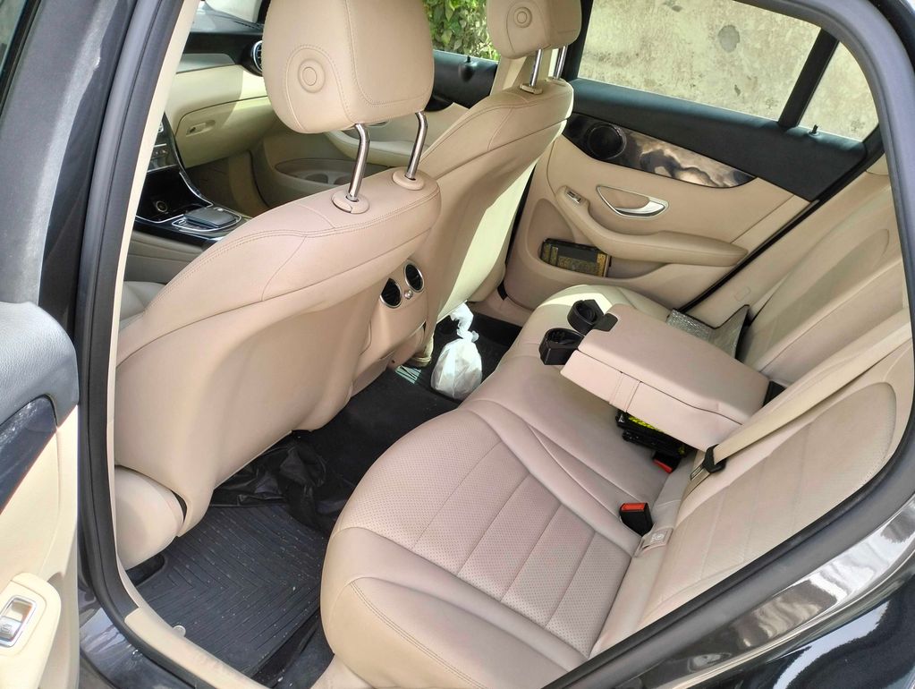 MERCEDES-BENZ GLC 2021