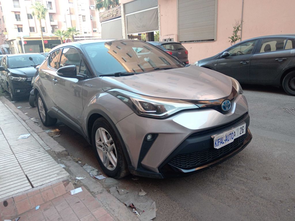 TOYOTA C-HR 2021