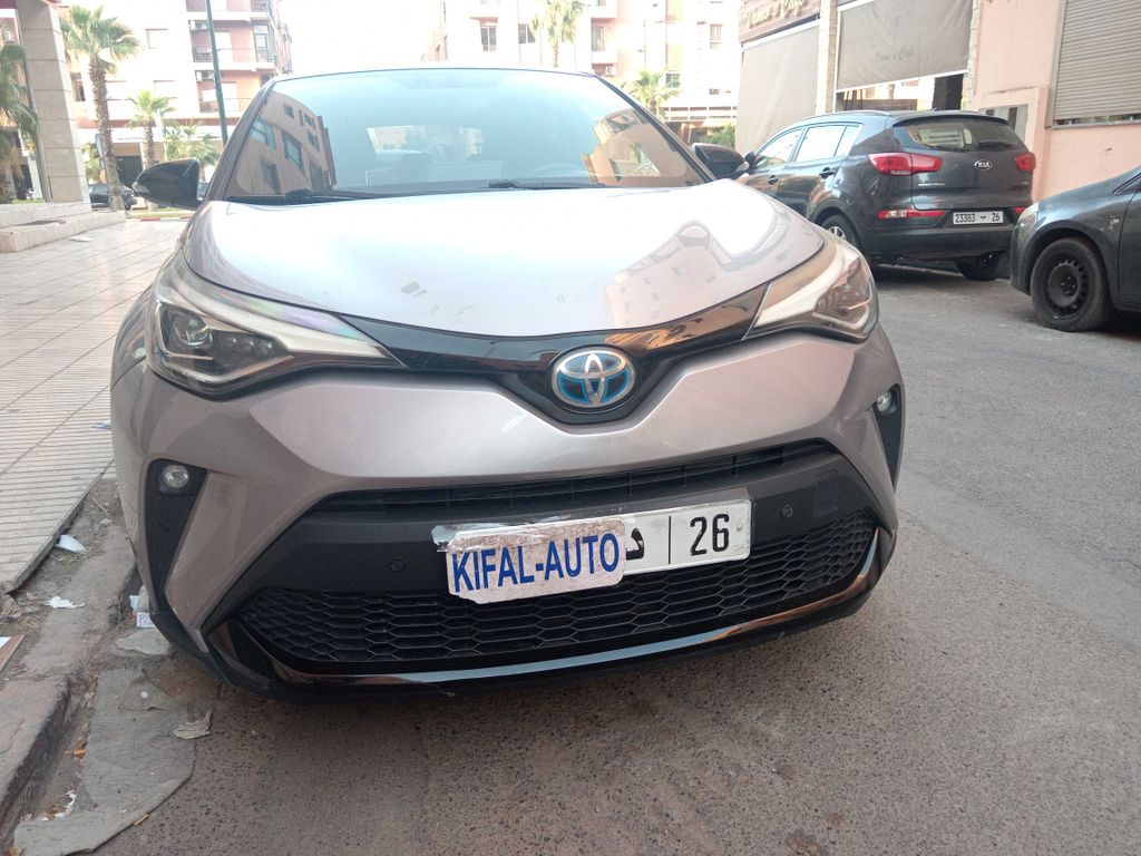 TOYOTA C-HR 2021