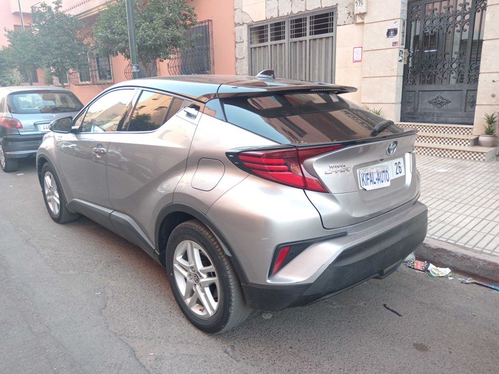 TOYOTA C-HR 2021