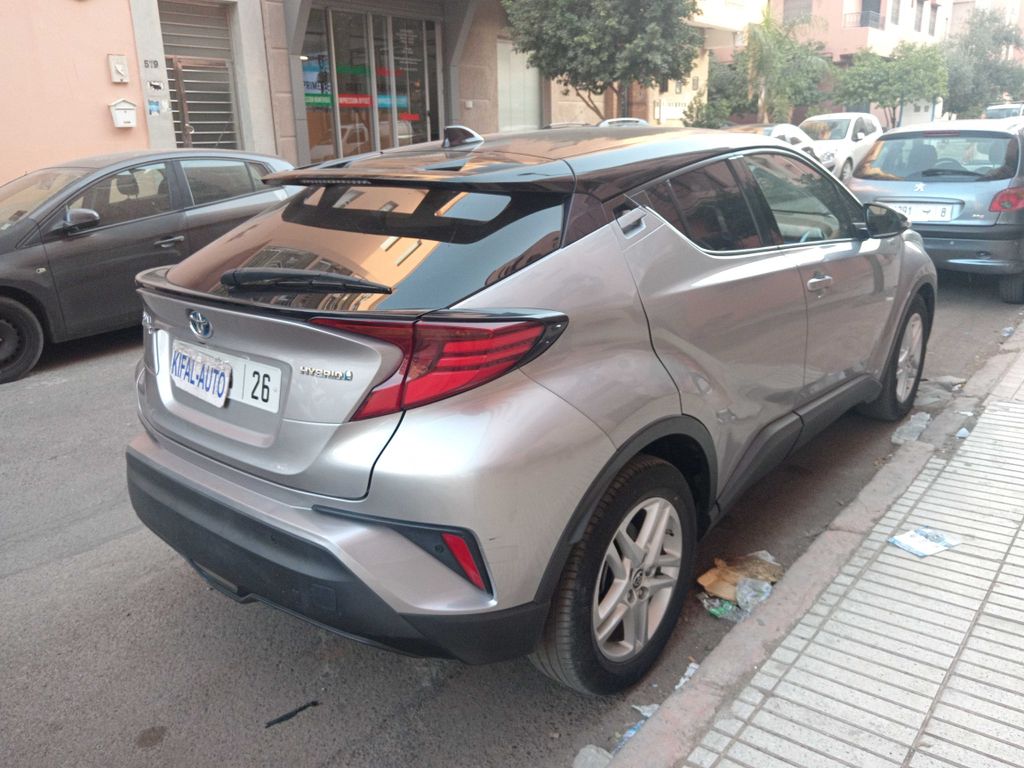 TOYOTA C-HR 2021