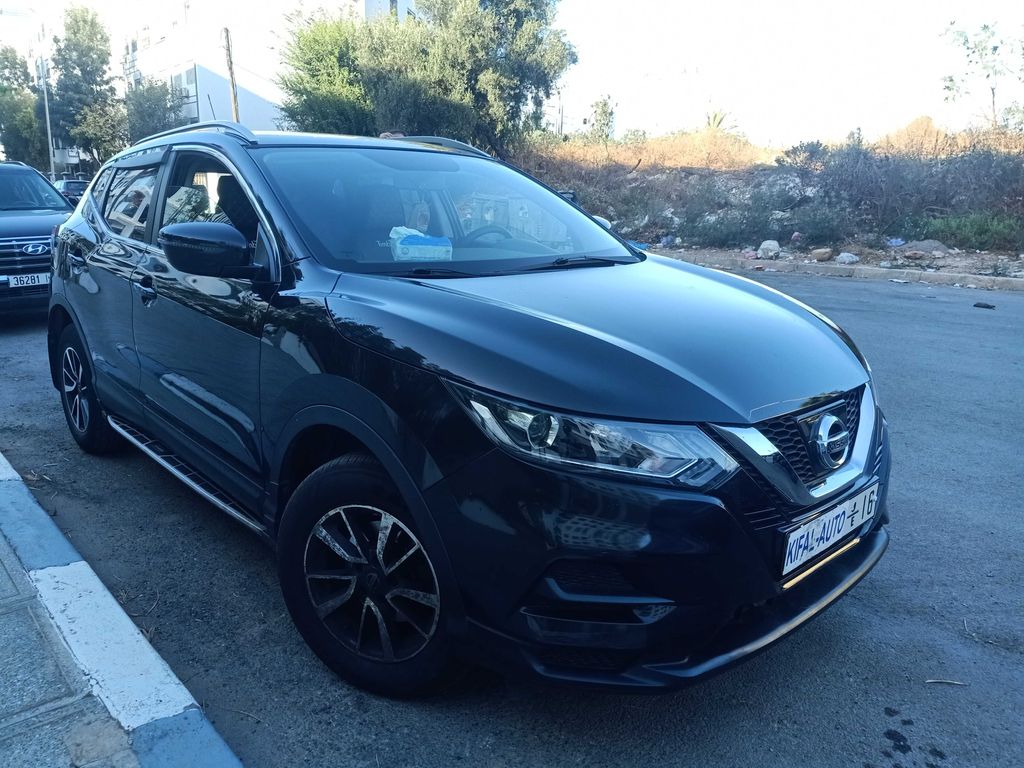 NISSAN Qashqai 2018