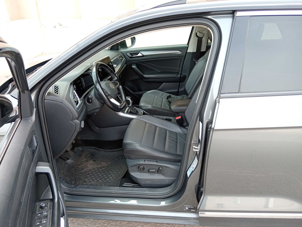 VOLKSWAGEN T-ROC 2023