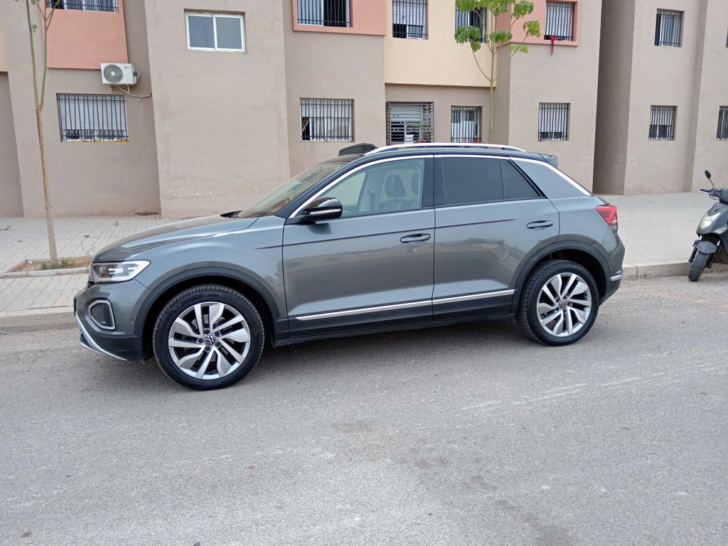 VOLKSWAGEN T-ROC 2023
