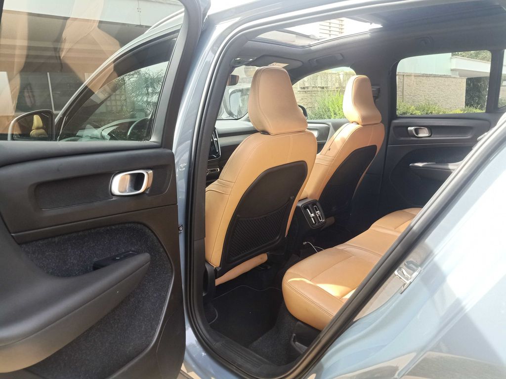 VOLVO XC40 2020