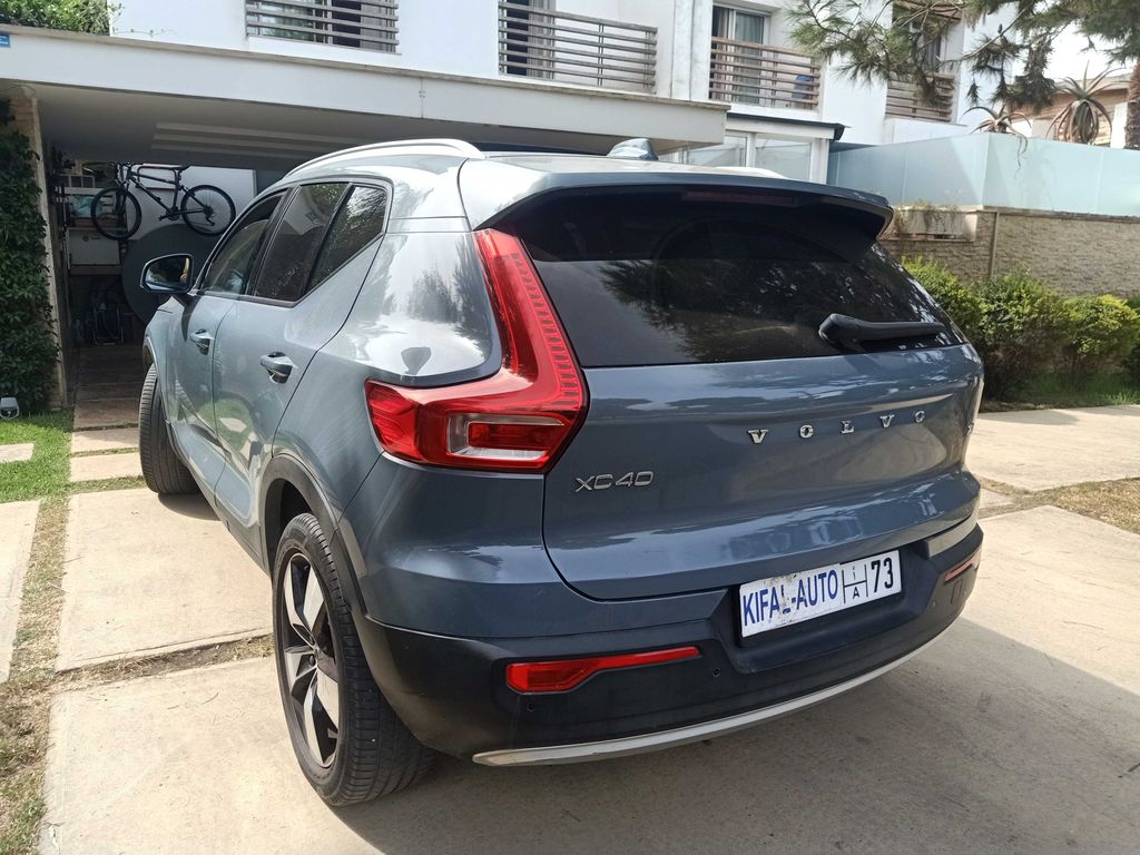 VOLVO XC40 2020