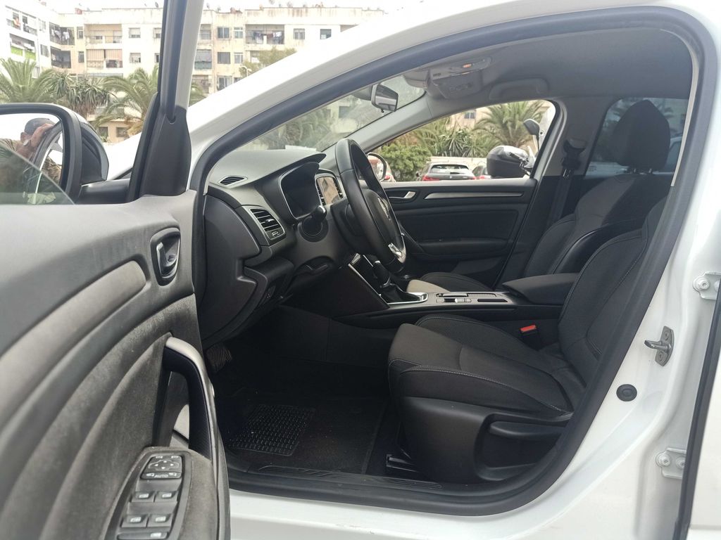 RENAULT Megane 2024