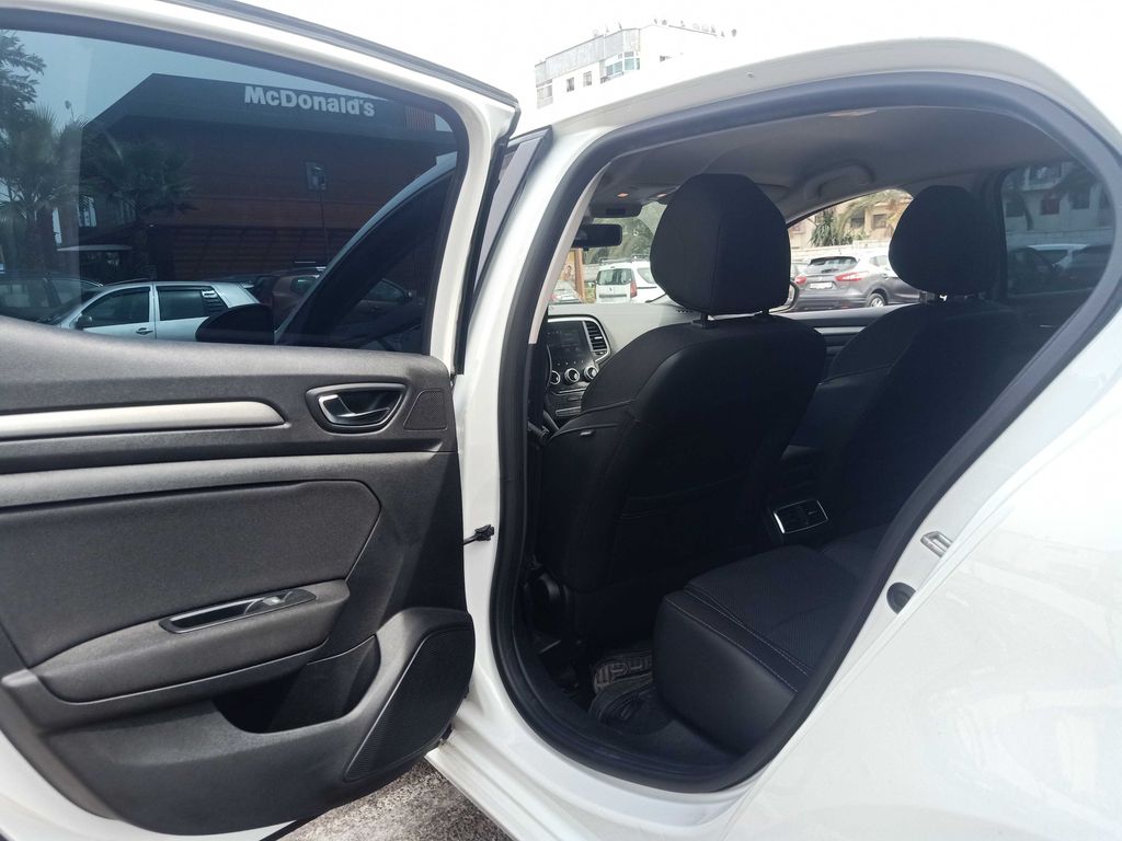 RENAULT Megane 2024
