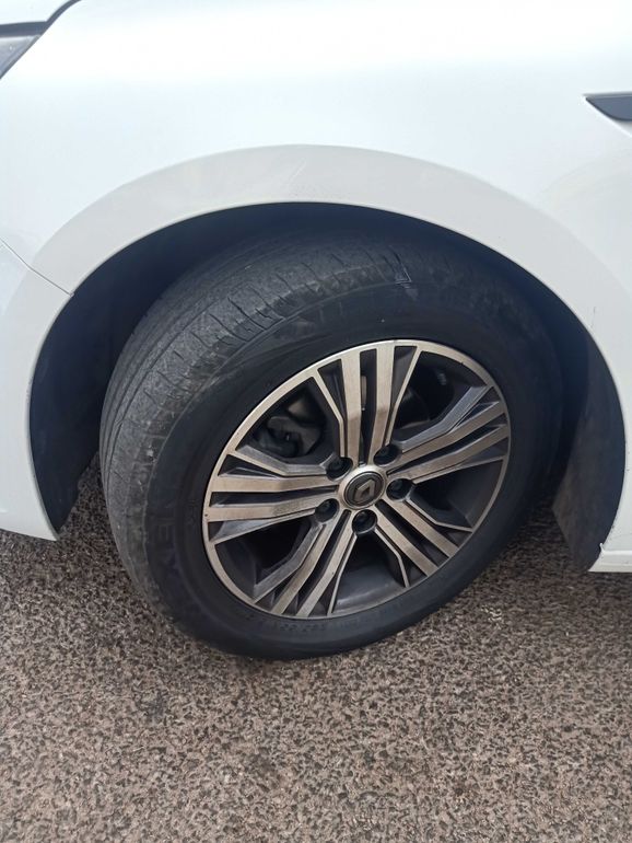 RENAULT Megane 2024