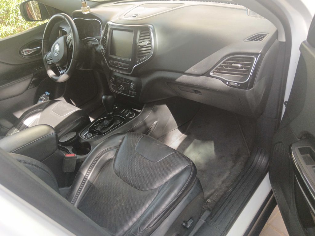 JEEP Cherokee 2021