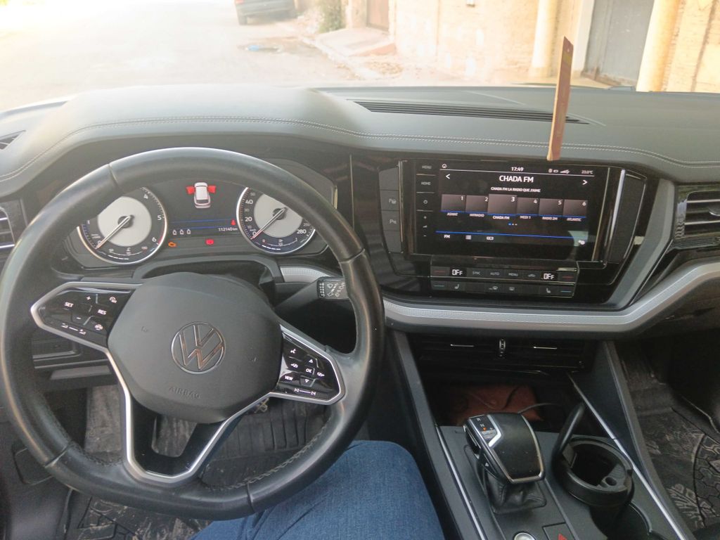 VOLKSWAGEN Touareg 2023