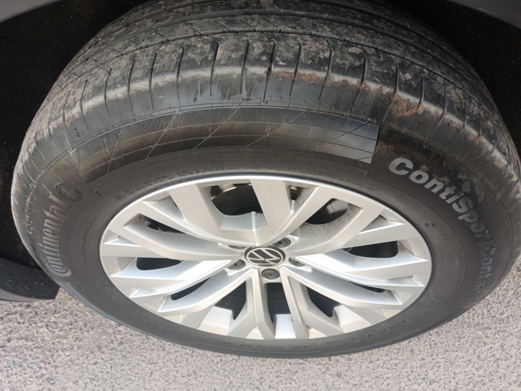 VOLKSWAGEN Touareg 2023