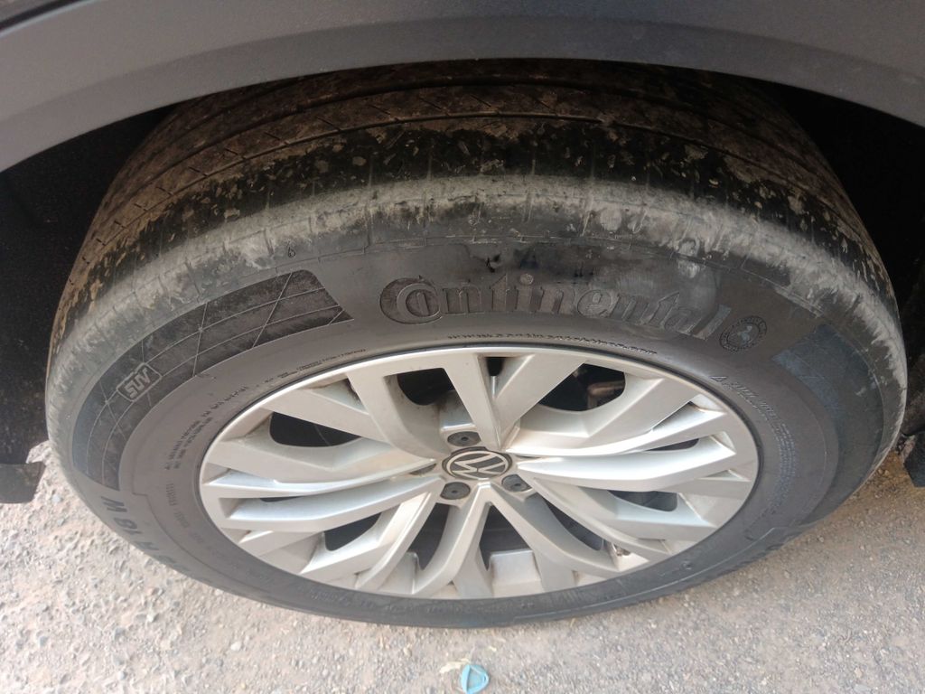 VOLKSWAGEN Touareg 2023