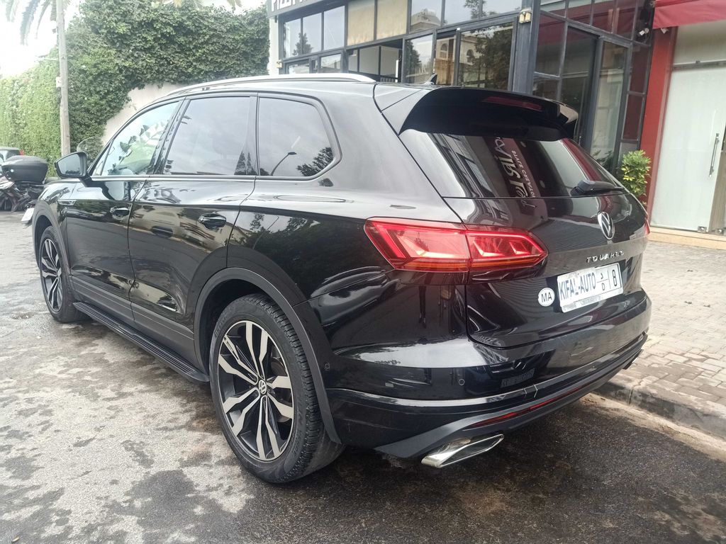 VOLKSWAGEN Touareg 2023