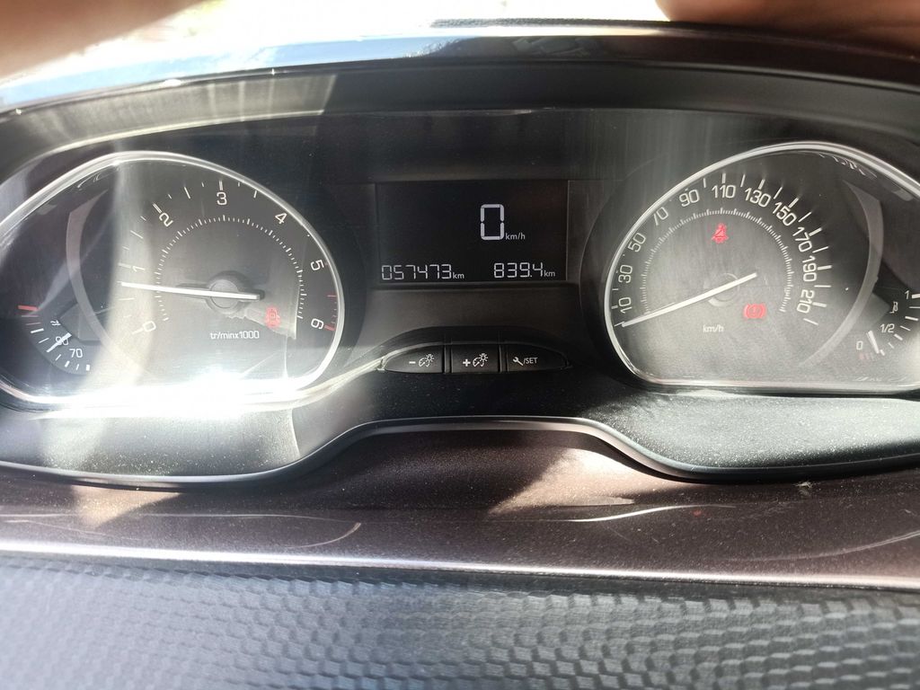 PEUGEOT 2008 2014