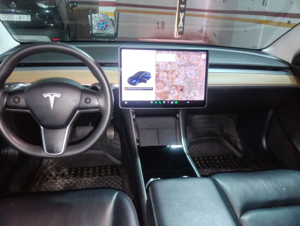 TESLA Model 3 2020