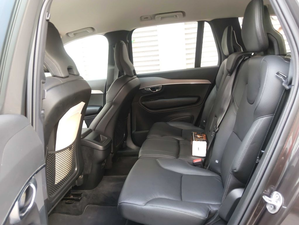 VOLVO XC90 2023