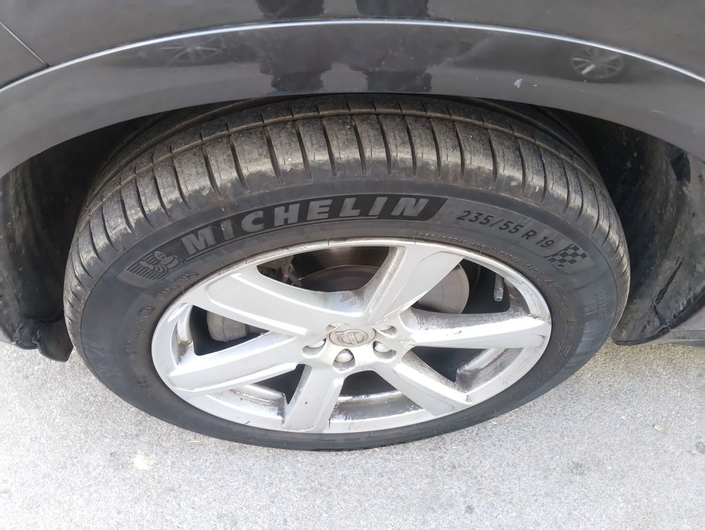 VOLVO XC90 2023