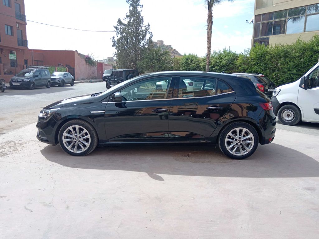 RENAULT Megane 2019