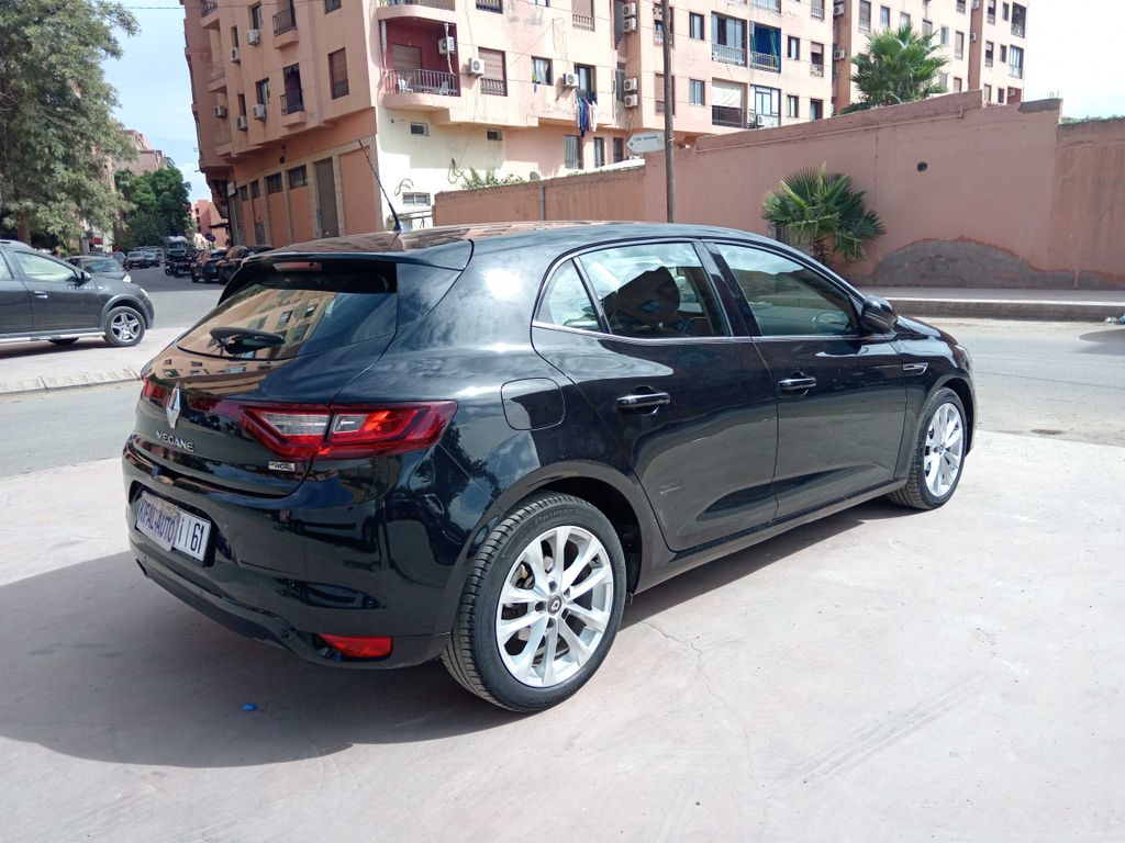 RENAULT Megane 2019