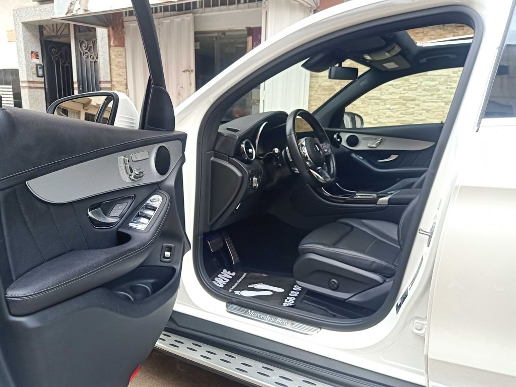MERCEDES-BENZ GLC Coupé 2021