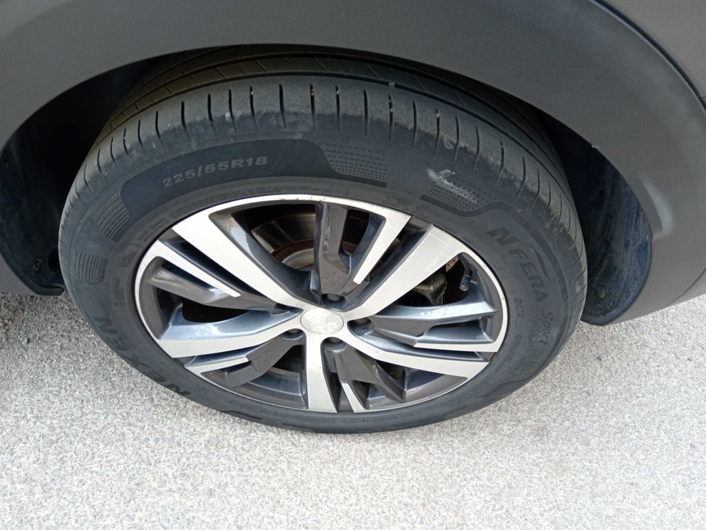 PEUGEOT 3008 2021