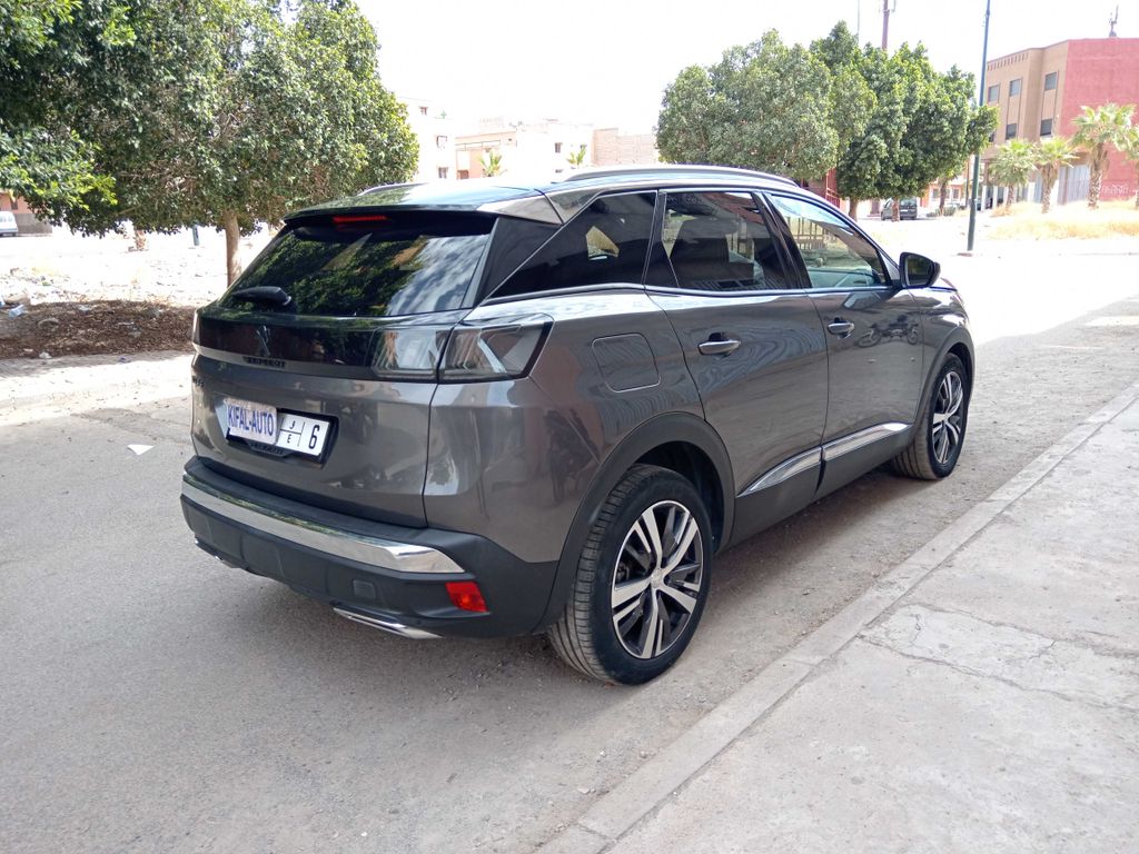 PEUGEOT 3008 2021
