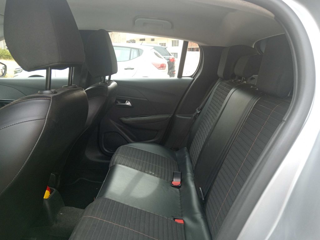 PEUGEOT 208 2025